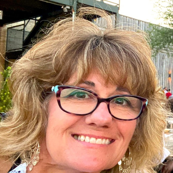 Meet your Posher, Posh - Picture 1 of 1